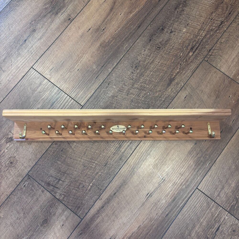 Rochester Cedar Wood Tie Belt Shelf Rack Hanging 21" Gold Hardware EUC